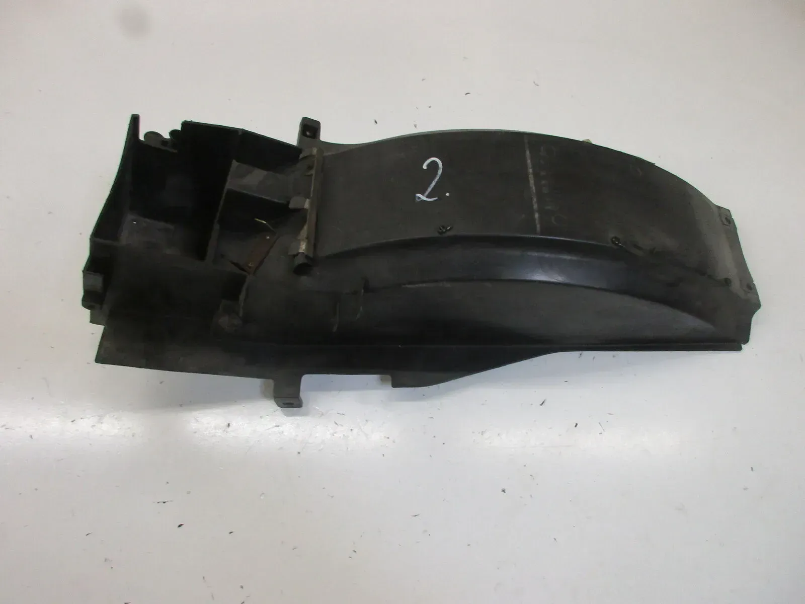 1. Kawasaki GPX 750 R ZX 750 F Innenradlauf (2) Fender Verkleidung Spritzschutz - Bild 1