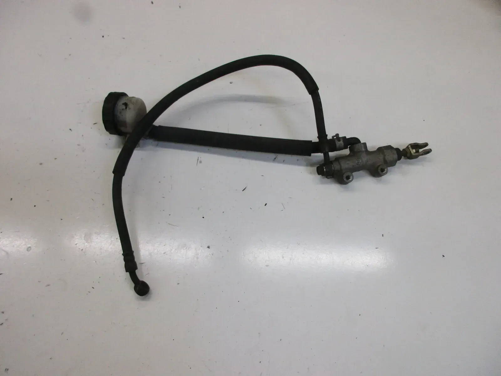 2. Kawasaki ZR-7 S ZR750F Bremspumpe hinten 14 mm Hauptbremszylinder Bremse - Bild 1