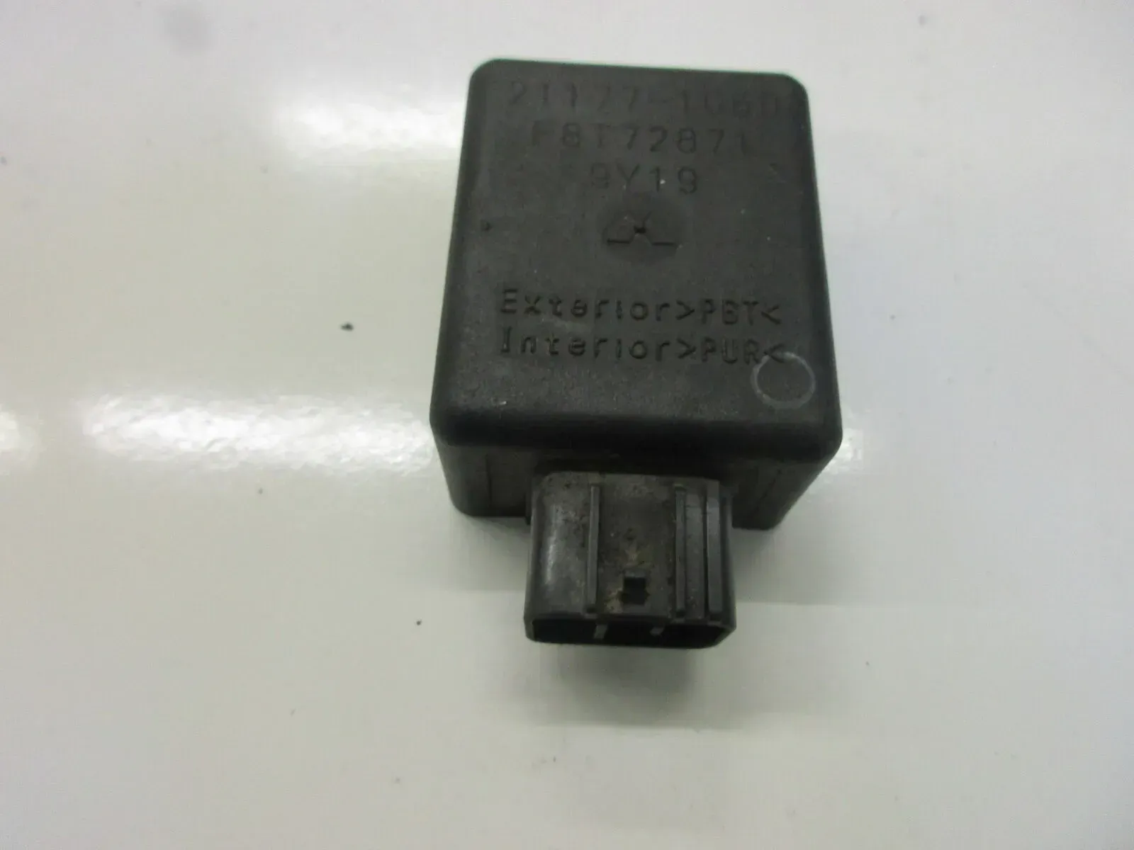 2. Kawasaki ZR-7 S ZR750F Steuergerät Einspritzung Vergaser Relais 21177-1060 - Bild 1