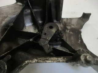 Kawasaki Z 650 B KZ 650 B Ritzelabdeckung (3) mit Kupplungsnehmer Kettenschutz - Bild 5
