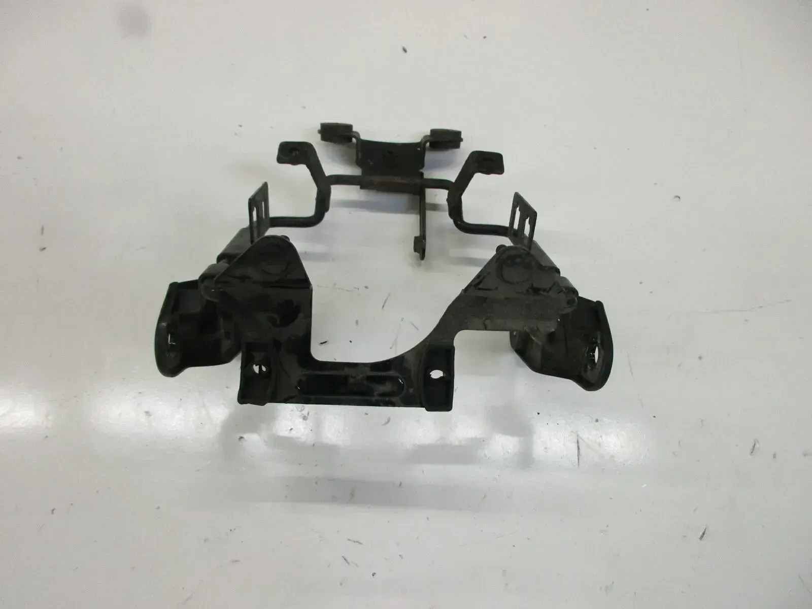 1. Kawasaki KLR 250 D KL Scheinwerferhalter Lampenträger Rahmen Geweih Halter - Bild 1