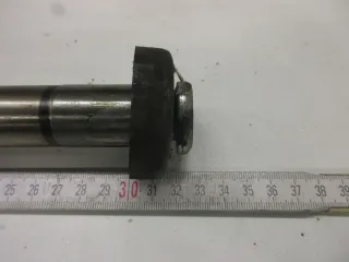 Schwingenachse Achse Yamaha YZF-R6 RJ03 Schraube Bolzen Schwinge bolt axle - Bild 2