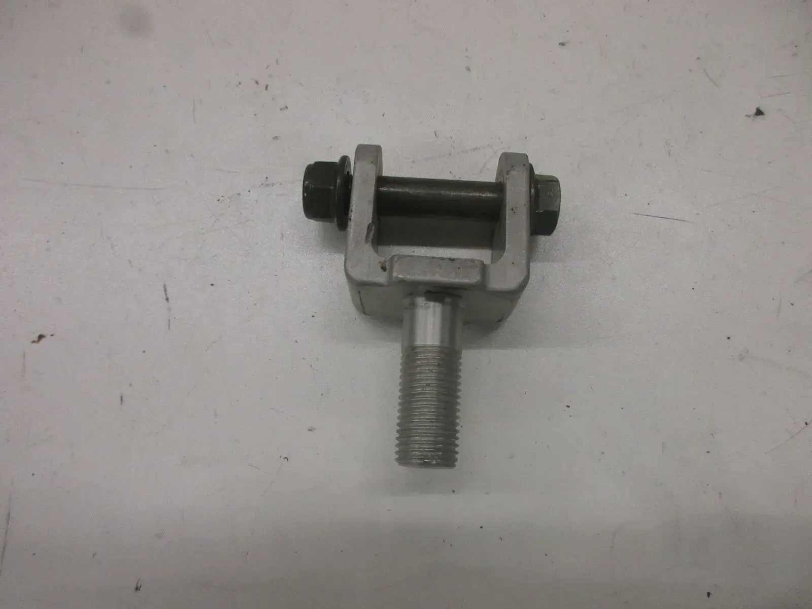 Federbeinaufnahme Yamaha YZF-R6 RJ05 Halter Stoßdämpfer Federbein Aufnahme - Bild 1