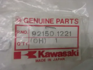 C402. Kawasaki KX 80_100 KDX 200 Schraube Rahmen M10 x 23 bolt 92150-1221 - Bild 4