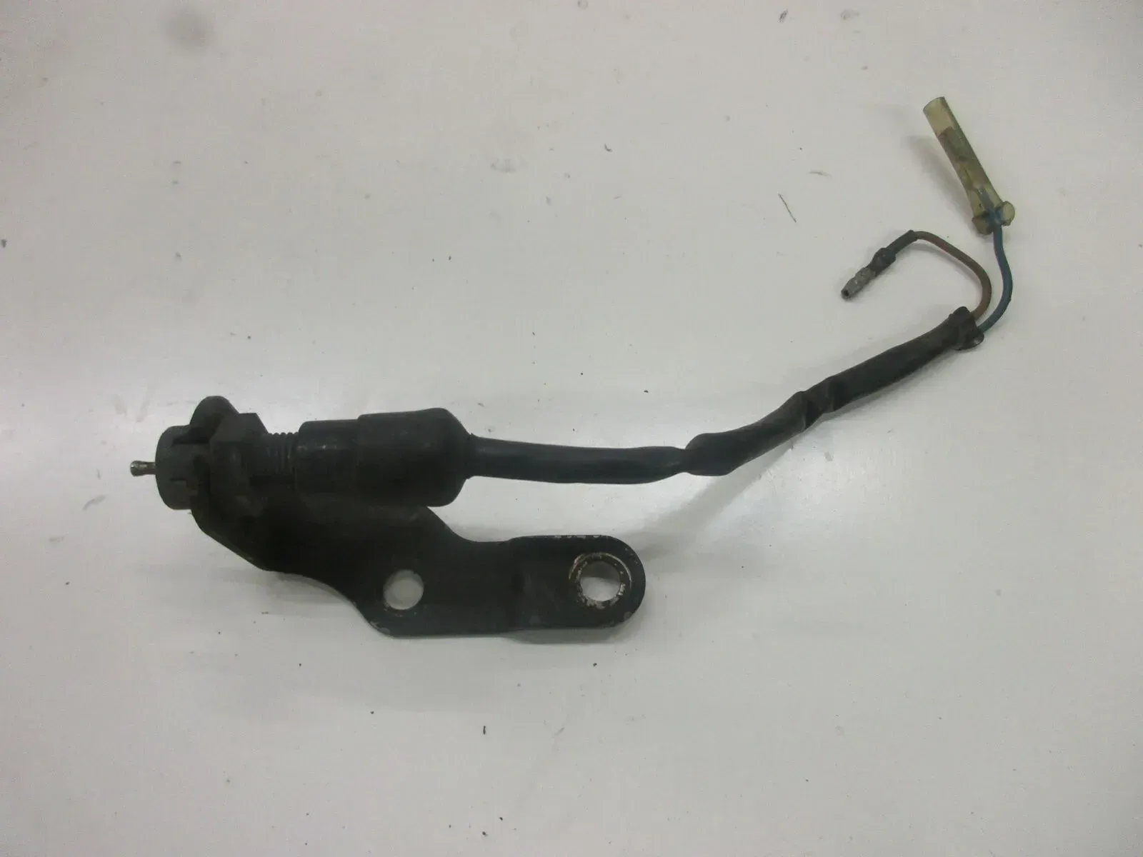 Kawasaki Z 550 KZ 550 H2 Bremslichtschalter Stopschalter hinten Schalter - Bild 1