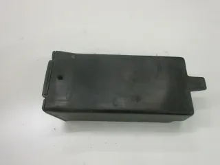 2. Kawasaki GPX 600 R ZX600A Werkzeugbox (1) Verkleidung Staufach Ablagefach - Bild 3