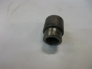O. Suzuki GS 400 E Bj.80 Achse Bolzen Nut Kettenradträger Aufnahme Schraube - Bild 3