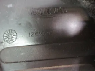 Triumph Sprint ST 955 i T695 Ritzelabdeckung Motordeckel links Kettenschutz - Bild 4