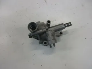 Honda VF 750 F RC15 Ölpumpe Motorölpumpe Schmierstoffpumpe Motor Oil pump - Bild 3