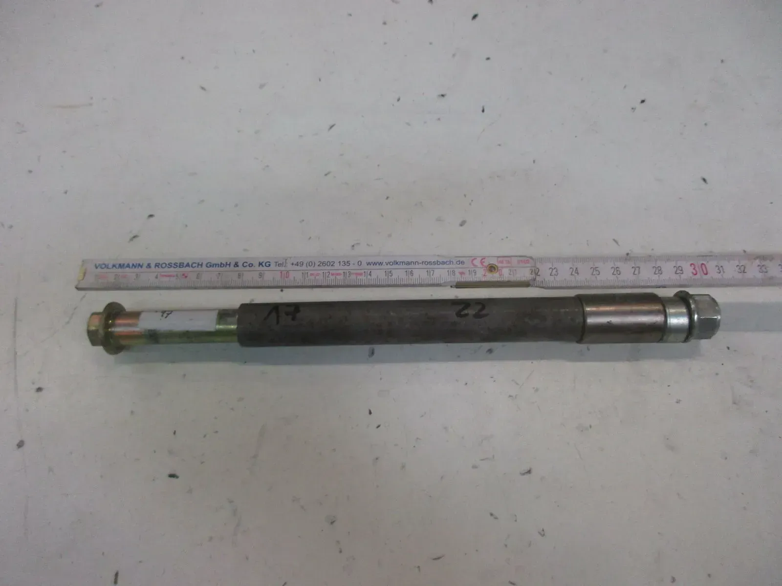 O. Honda CBR 600 F PC 31 Achse Schraube Bolzen Schwinge Schwingenachse - Bild 1