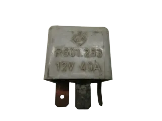 Q1374 VW AUDI Porsche 171937503 Steuerrelais 12V Schalter 40A Elektronik - Bild 4