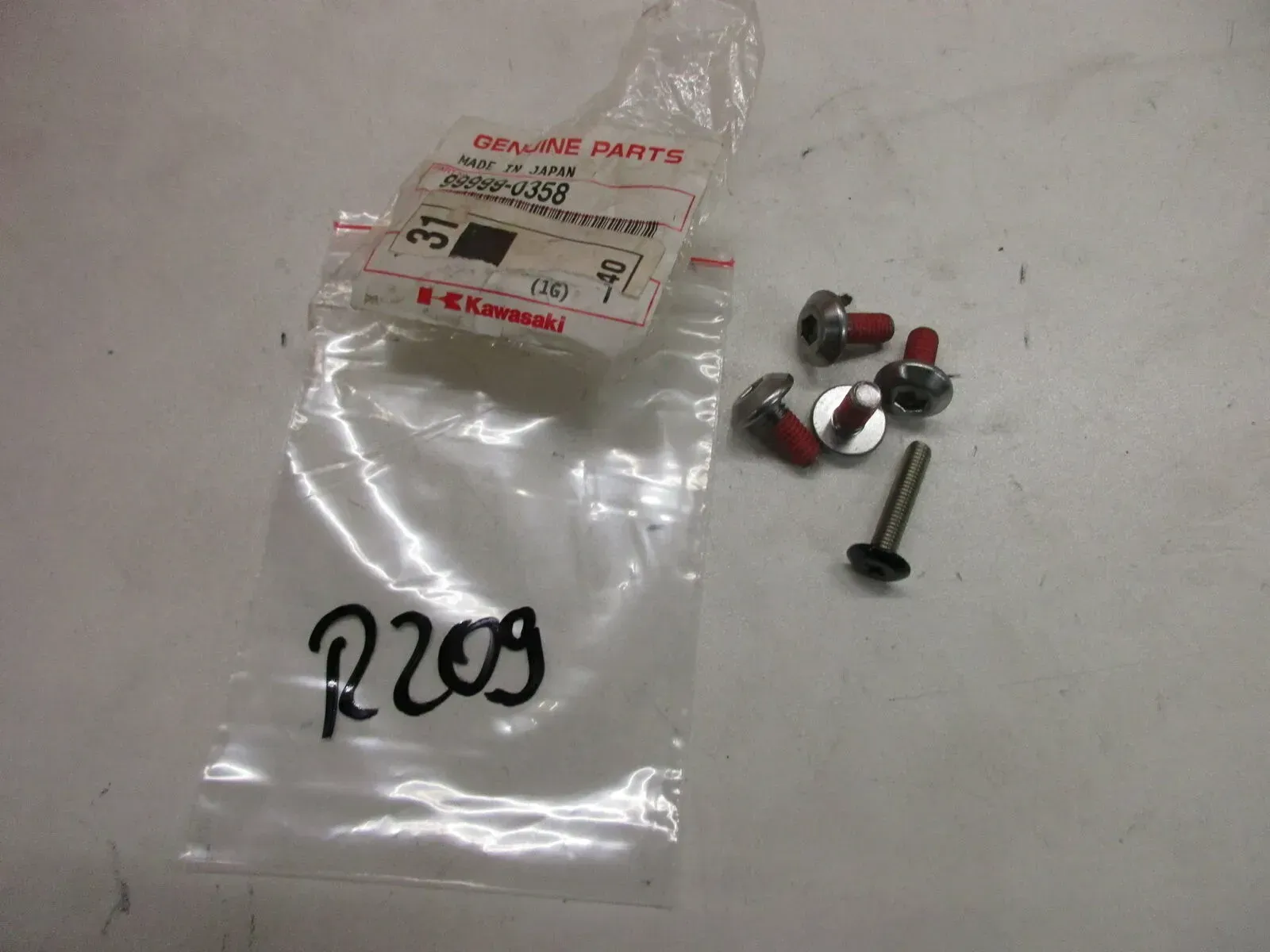 R209. Kawasaki ZX-10 R Z 1000 Schrauben Set Motor Rahmen bolt 99999-0358 - Bild 1
