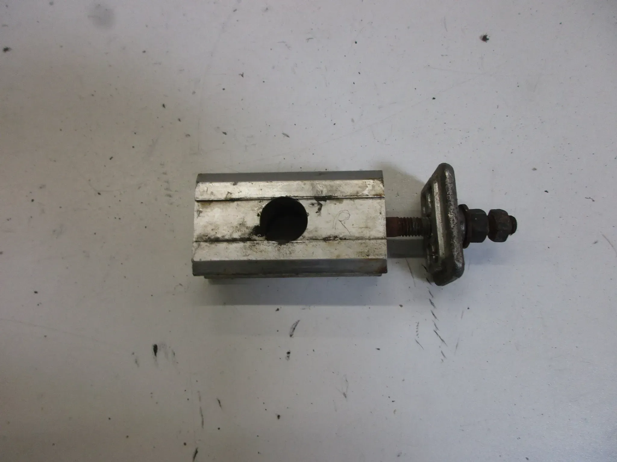 Honda FT 500 PC07 Kettenspanner Kette Antriebskette Spanner - Bild 1