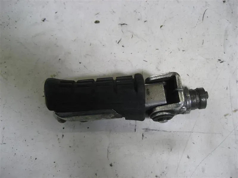 HONDA VF 1000 F_F2 SC15 FII FUßRASTE VORNE LINKS - Bild 1