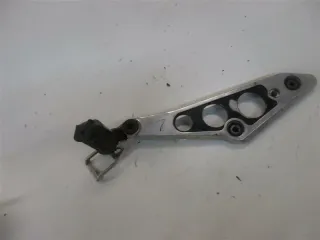 HONDA CBX 750 F RC17 FUßRASTENBRÜCKE LINKS FUSSRASTENHALTER MIT FUSSRASTE HALTER - Bild 2