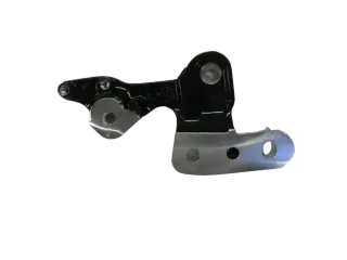 J577 Harley Davidson Low Rider Street Bob M8 Fußrastenhalter rechts Auspuffhalter rechts Fussraste - Bild 4