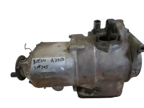 Background image for Motor 318245 Getriebe BM34 BMW R 25/3 Motorblock Kurbelwelle Kickstarter