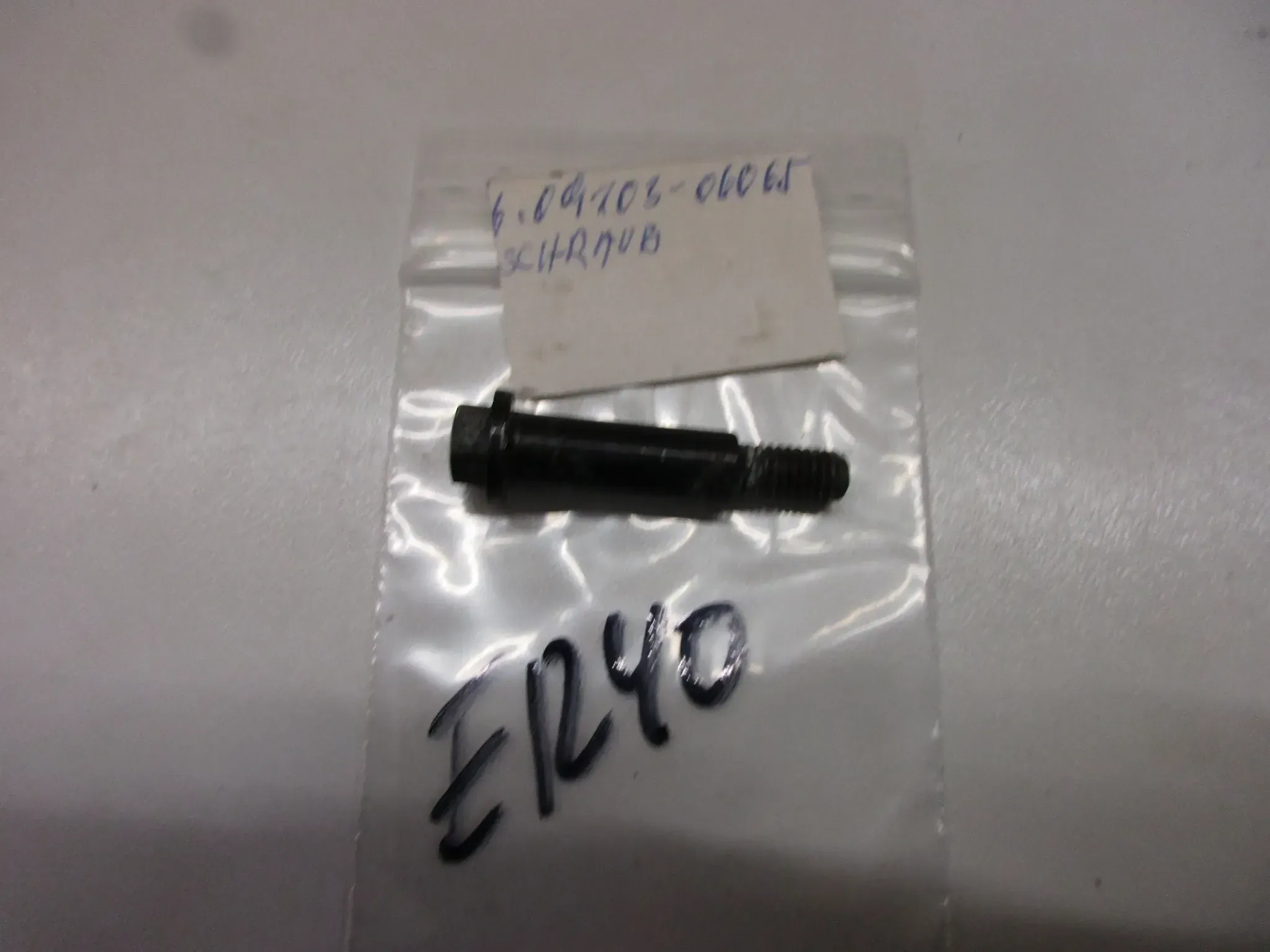 E1240 Suzuki CS 125 AP 50 Schraube Bolzen 09103-06065 Hauptständer Stift Pin - Bild 1