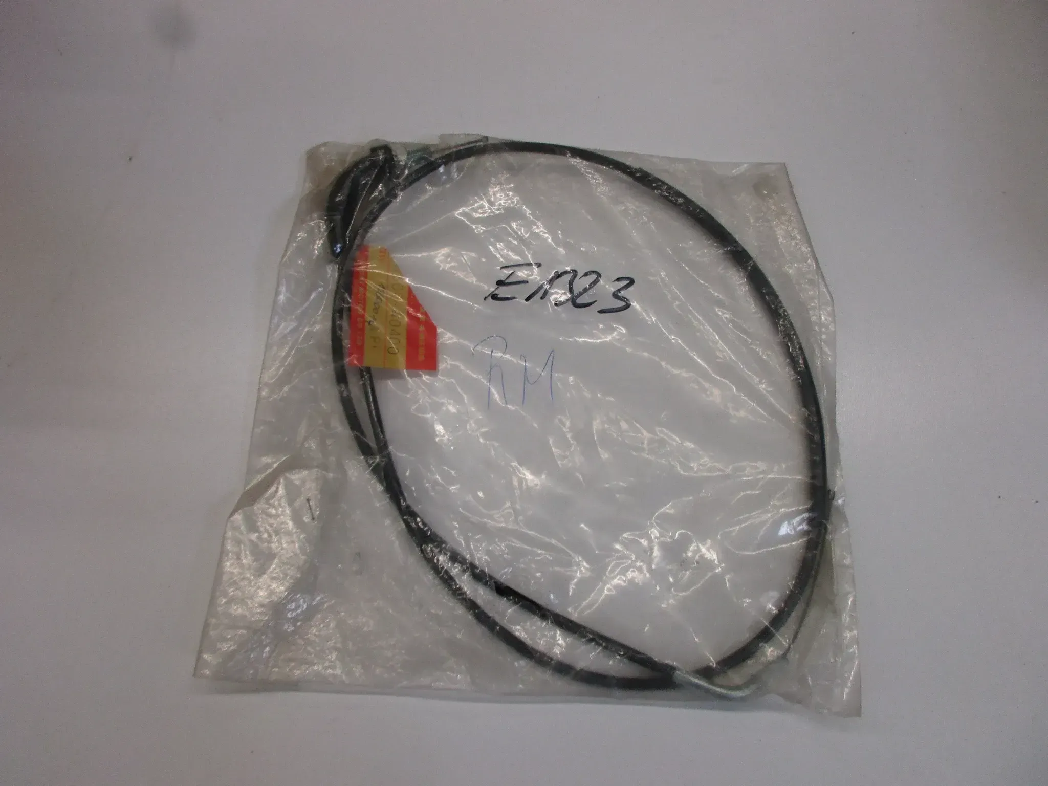 E1323 Suzuki RM 125_250 Gaszug Gaszugseil 58300-40400 bowdenzug throttle - Bild 1