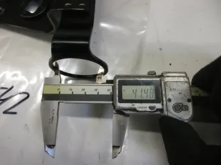 E1542. Suzuki GS 1000 Lampenhalter 51540-49000-291 vorne links Scheinwerferhalter - Bild 4