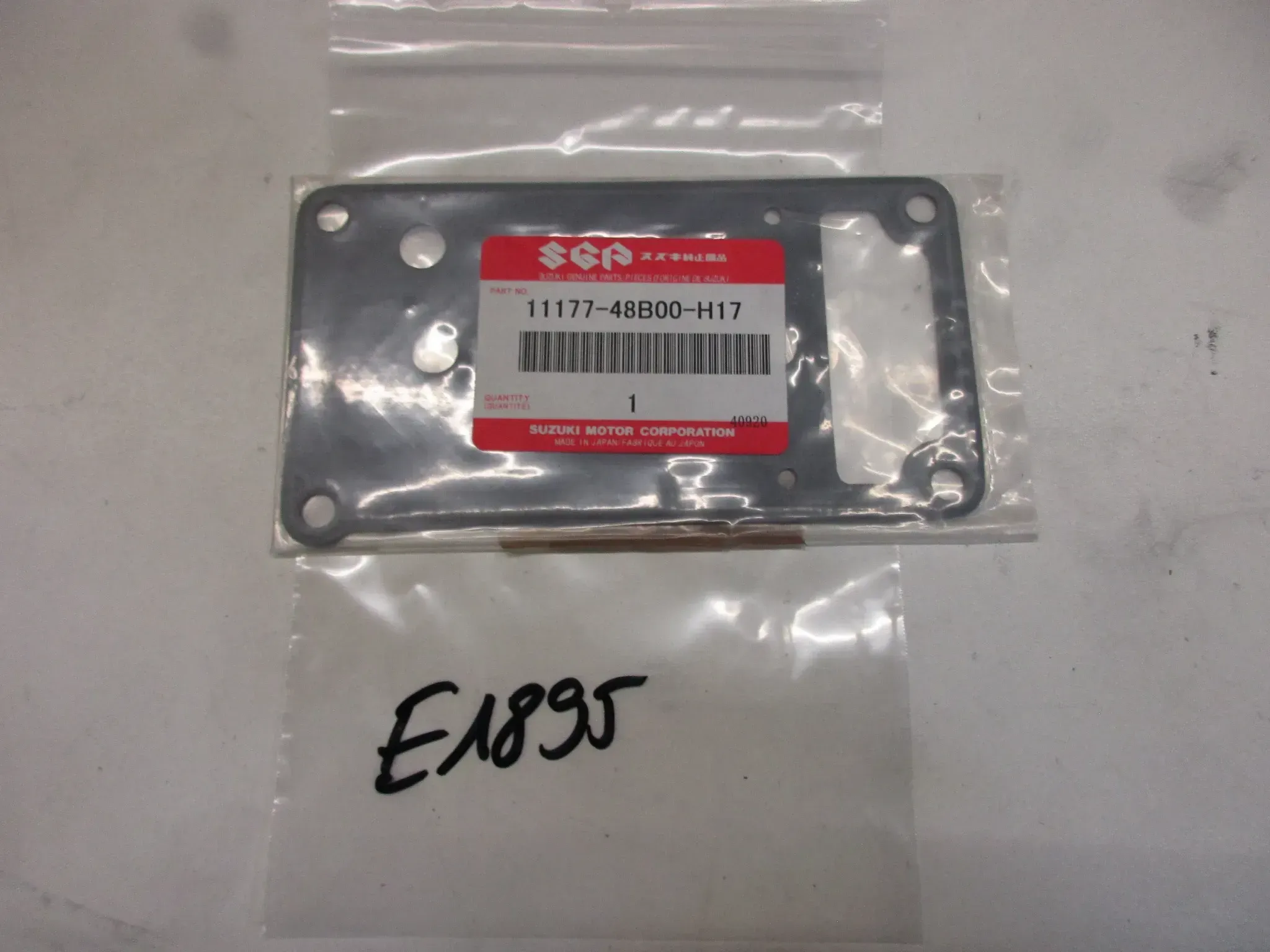 E1895. Suzuki GSX 750_1100 F Dichtung 11177-48B00-H17 Ventildeckel Motordeckel - Bild 1