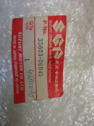 E1502. Suzuki GSX-R 750 Blinker vorne links 35603-06B40 Original Blinkleuchte - Bild 5
