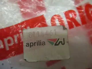 A1999 Aprilia Scarabeo 50_Leonardo 125 Bremshebel hinten 8118161 - Bild 2