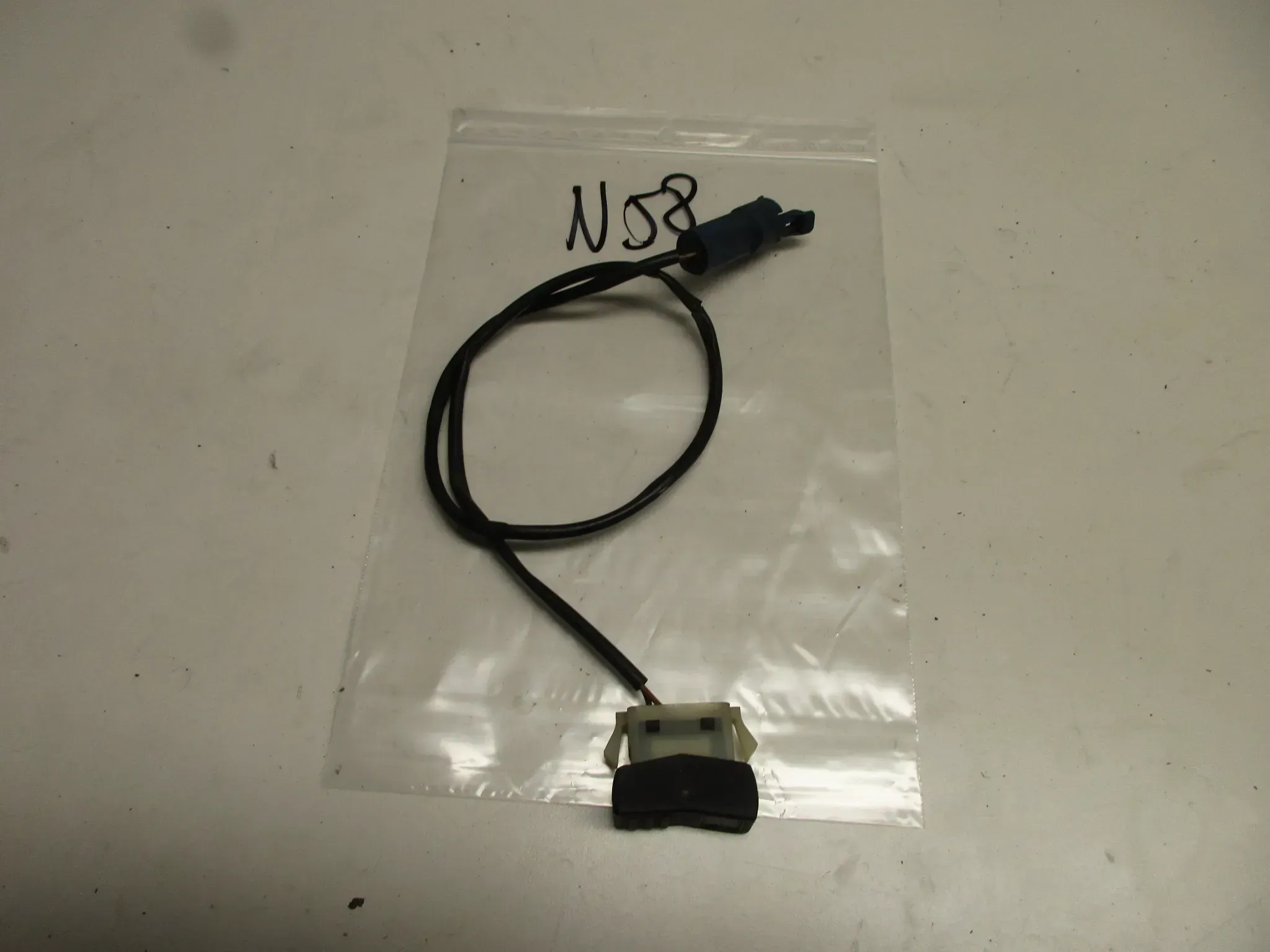 N58 BMW R45_65_75 ABS Schalter Elektronik 058330 Kippschalter Lenkerschalter - Bild 1