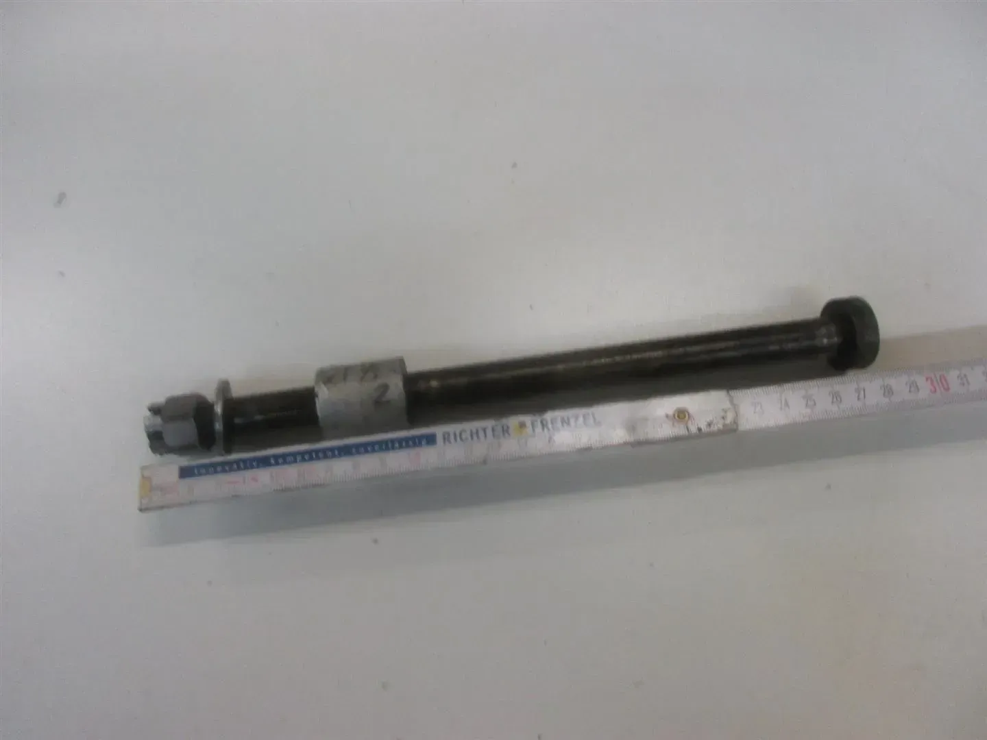 HONDA CB 250 N_T STECKACHSE (2) HINTEN ACHSE HINTERRAD AXLE WHEEL FELGE - Bild 1