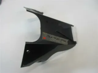 319. Suzuki GSX-R 600_750 Verkleidung unten Motor Bugspoiler Bug 94661-33E0 - Bild 2