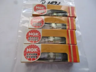 R1891 NGK B-10E Aprilia Pegaso 125 Zündkerzen Ø 14 mm Motor - Bild 3