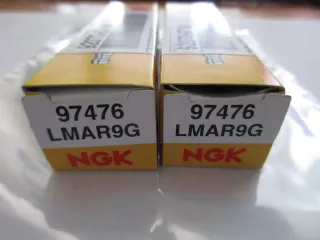 R1857 NGK LMAR9G Kawasaki Ninja 400 Zündkerzen 97476 Motor - Bild 5