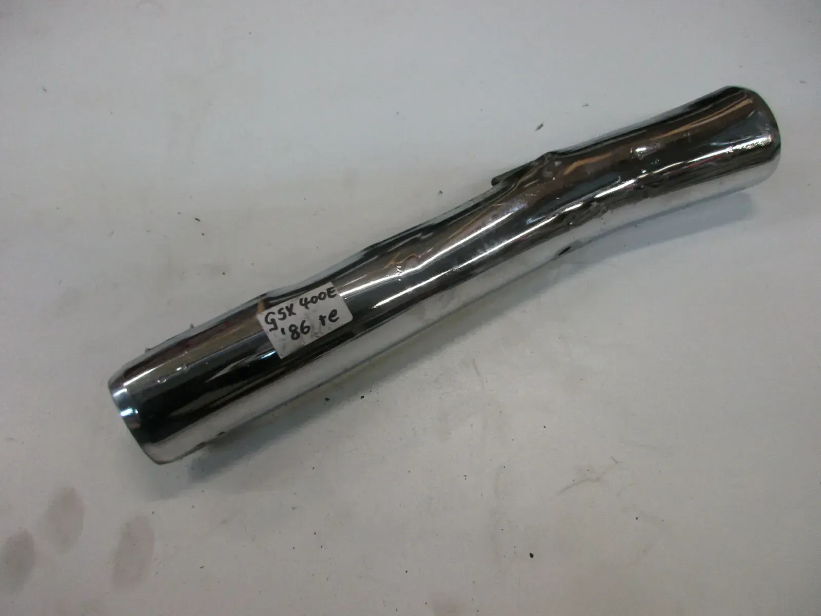 O. Suzuki GSX 400 E GK 53 C Hitzeschild rechts Auspuff Krümmer Hitzeschutz - Bild 1
