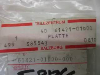 E884. Suzuki GS 500 F Platte Kettenspanner 61421-01D00 Justierung Adapter Kette - Bild 4
