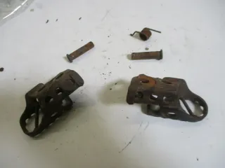 1. YAMAHA YZ 125 Typ 55 Y Fußraste vorne rechts links mit Bolzen - Bild 3
