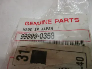 R209. Kawasaki ZX-10 R Z 1000 Schrauben Set Motor Rahmen bolt 99999-0358 - Bild 4