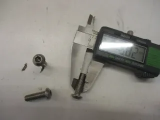 Yamaha YZF-R6 RJ03 Kleinteile Schrauben Kupplungsfedern Konvolut - Bild 3