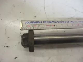 1. Kawasaki EN 500 EN500A Schwingenachse 14 mm mit Lagerhülse 22 mm Schwinge - Bild 4
