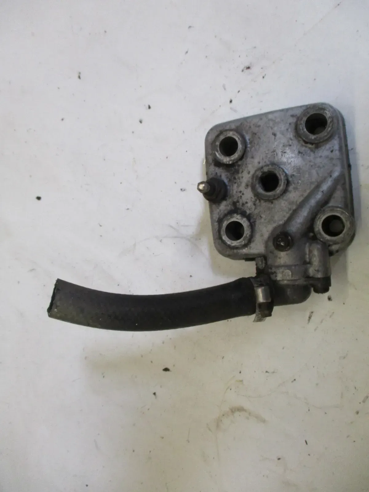 Zylinderkopf mit Thermostat 1. Suzuki RG 80 Gamma NC11A Motor Zylinder oben - Bild 1