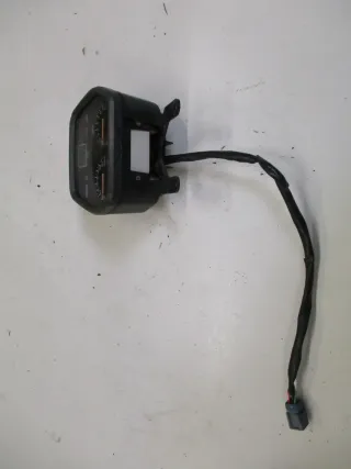 Tacho 46077 km Instrumente 1. Suzuki RG 80 Gamma NC11A Armaturen Kombiinstrument - Bild 1