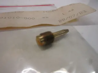 B213. Suzuki TS 100 TC 100 Vergaserschraube Einstellschraube Vergaser 13269-0101 - Bild 2