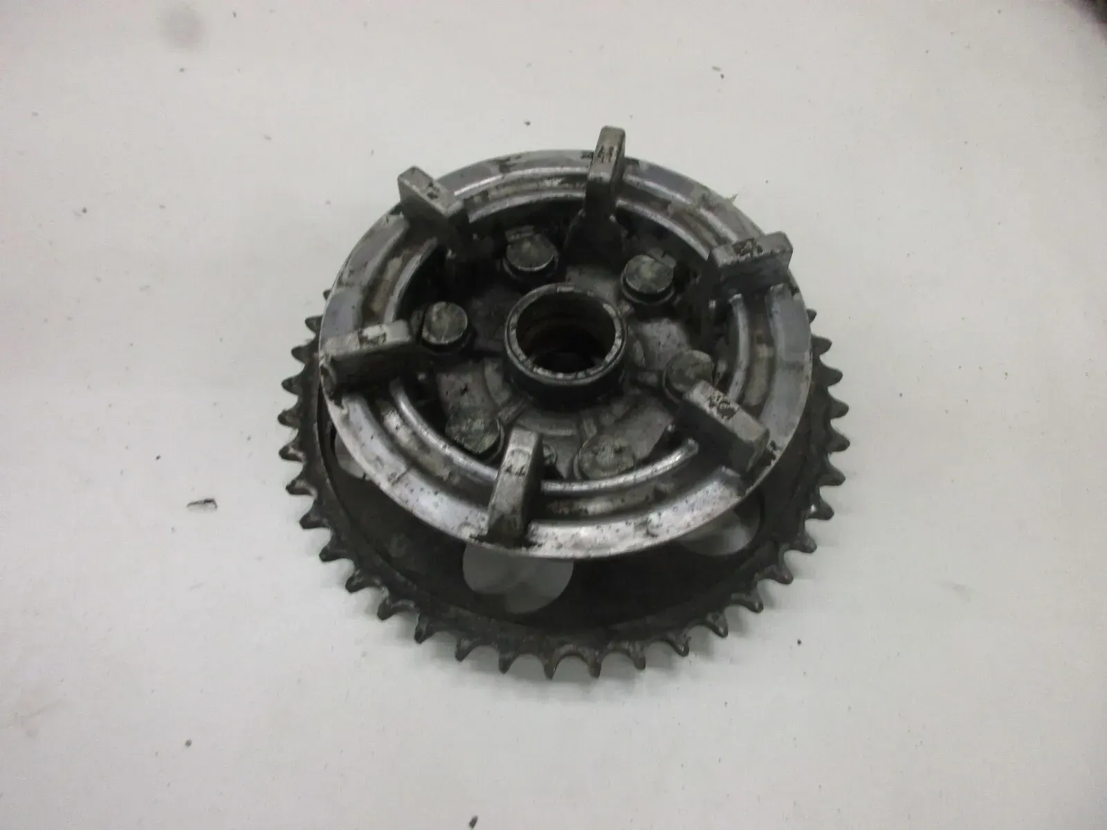Kettenradträger Suzuki GSX-R 750 W GR 7 BB Kettenrad Felge Mitnehmer Aufnahme - Bild 1