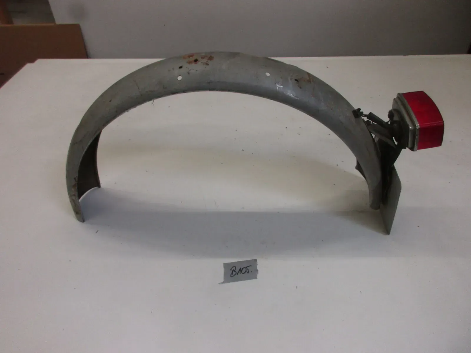 Fender Kotflügel B105 Hercules Sachs Puch Prima hinten Rücklicht Verkleidung - Bild 1