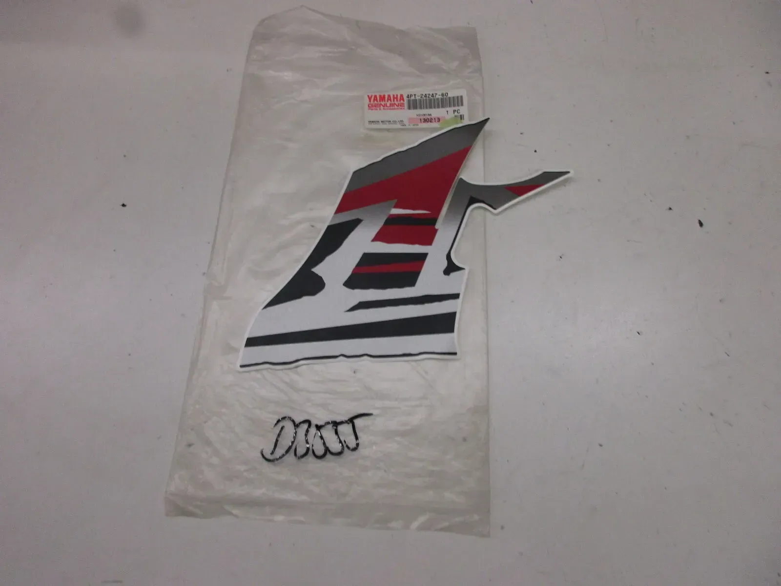 Aufkleber 4PT-24247-60 D3555. Yamaha XT 600 E Emblem Logo Verkleidung Dekor - Bild 1