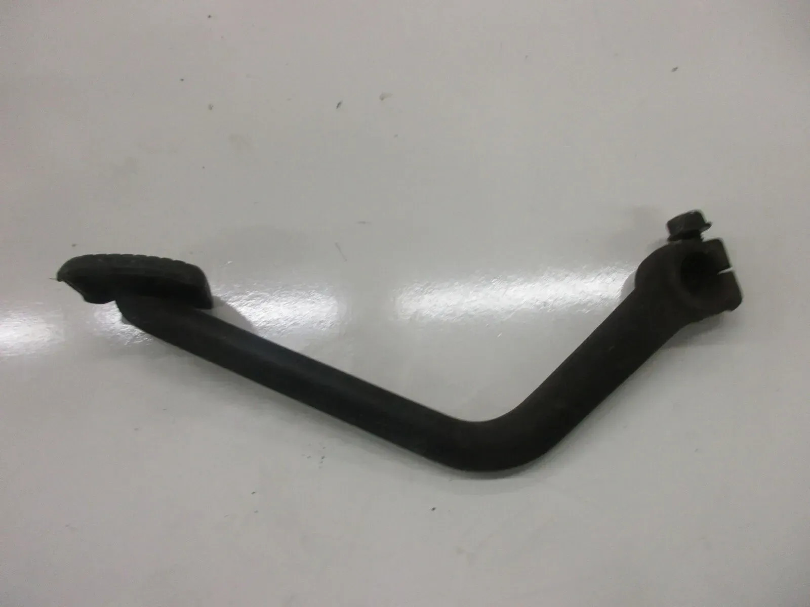 3. Kawasaki GPZ 305 EX305A BD Bremspedal Bremshebel unten brake pedal - Bild 1