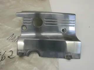 A262. Suzuki GT 380 Motordeckel links Zylinderkopf Motorabdeckung 11172-33101 - Bild 2