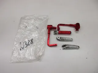 W328. Ducati 848_1098 Fußraste vorne rechts links Fußrastenanlage Set Fussraste - Bild 1