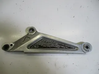 Honda CB 650 C_SC RC 08 Fußrastenplatte links Fußrastenbrücke Fußraste vorne hin - Bild 1