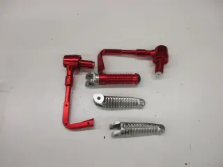 W328. Ducati 848_1098 Fußraste vorne rechts links Fußrastenanlage Set Fussraste - Bild 3