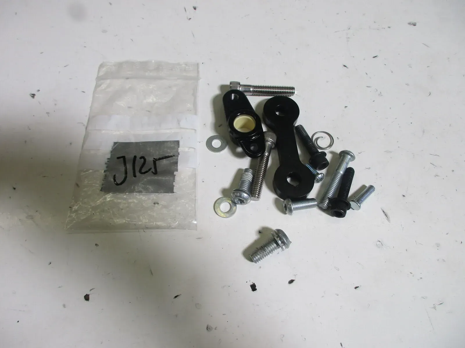Schraubensatz Kleinteile Konvolut J125. Harley Davidson Street Bob Schraube - Bild 1